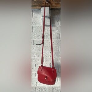 Dooney & Bourke Alto Collection Red Leather Happy Bag Crossbody Saddlebag **READ